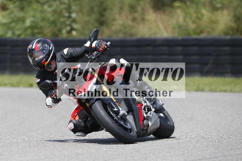/27 12.06.2025 Ducati Schweiz Trackday Warmup  ADR/gelb-jeaune/ohne